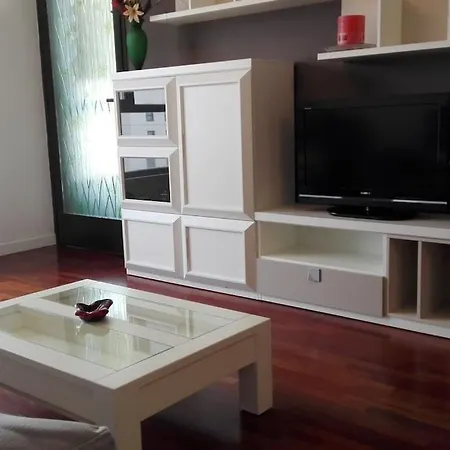 Grande, Luminoso Y Con Garage, 3 En El Camino De Santiago Burgo