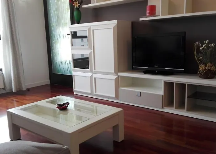 Grande, Luminoso Y Con Garage, 3 En El Camino De Santiago Burgo