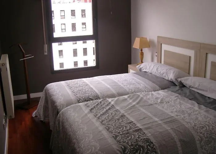 Grande, Luminoso Y Con Garage, 3 En El Camino De Santiago 아파트 *